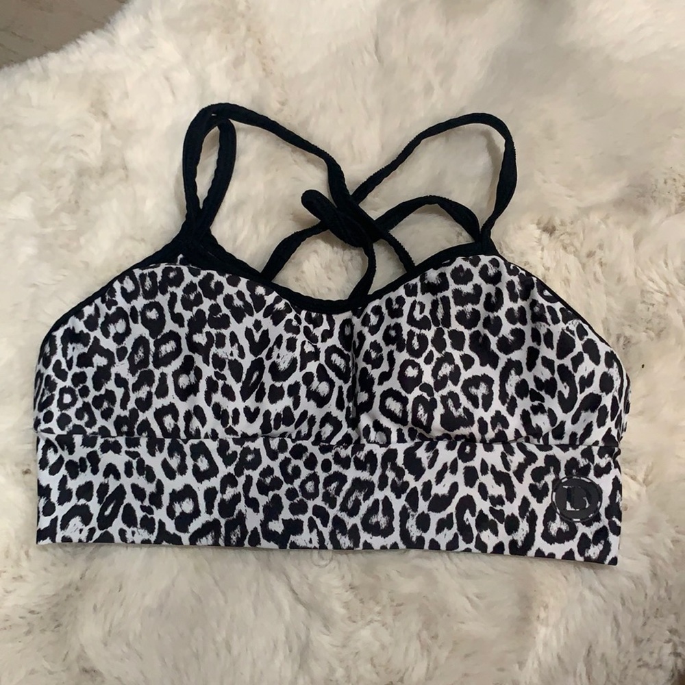 Sports bra w/ padding
